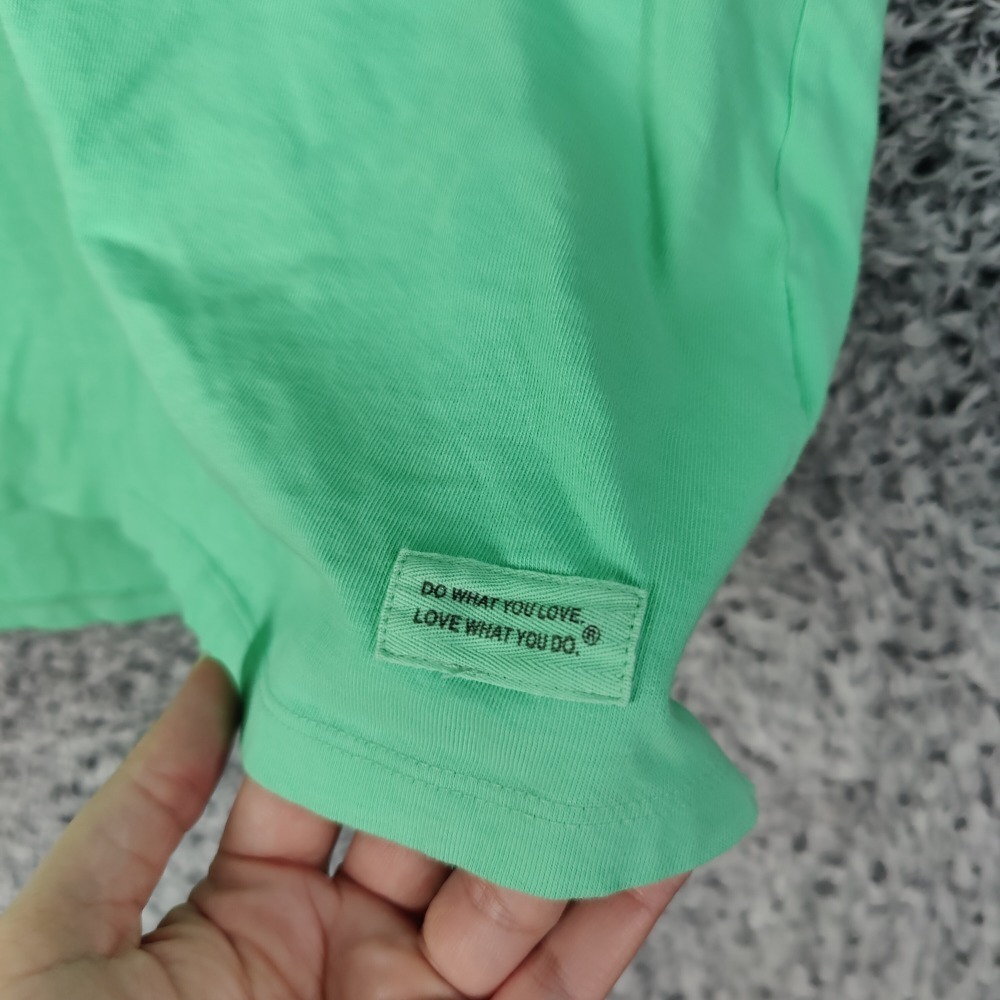 Life is Good Crusher Tee Stay Six Seagulls Apart‎ V-Neck T-Shirt Large - Picture 6 of 8